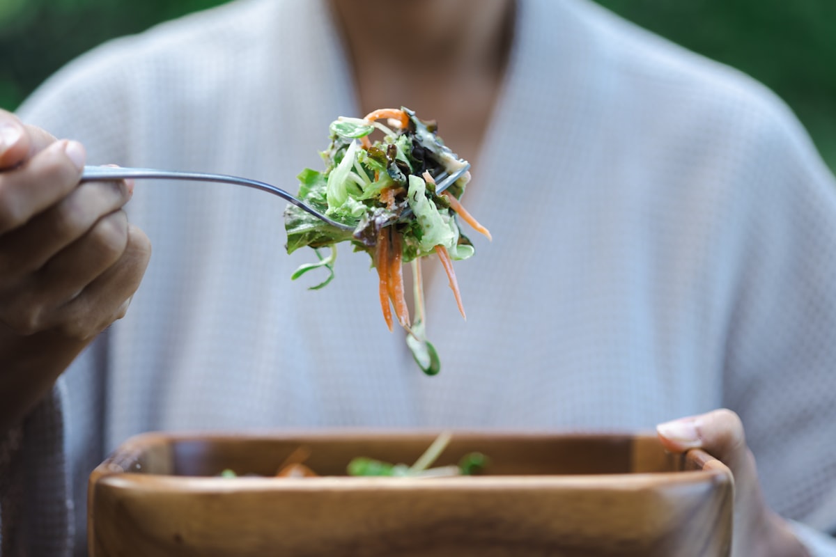 Strong man preparing nutritious meal